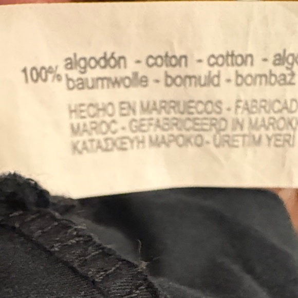 Zara Elegant Black Midi Skirt - Picture 4 of 4